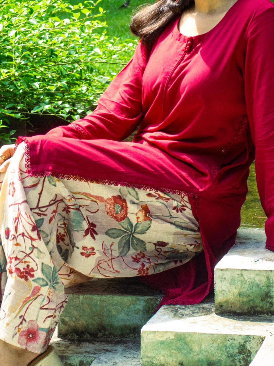 Gulnaar- Farshi Shalwar with Red Kurti